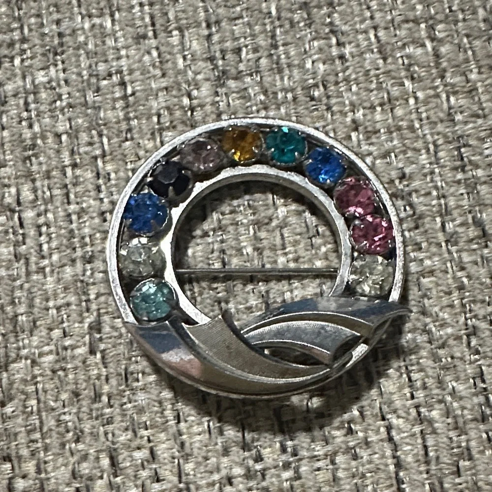 1/20 12k GF VTG Multicolor Gemstone Brooch